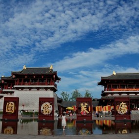 西安大唐芙蓉园御苑门