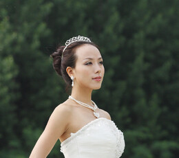 美女婚纱