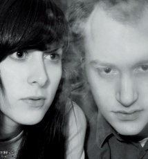 不安的从容看芭芭拉·普鲁斯特的作品“曝光”