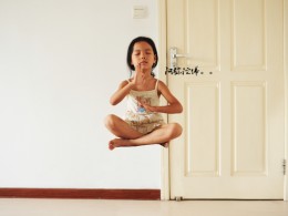 安子宝贝之飘浮