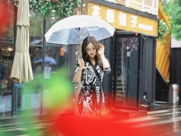 雨中情