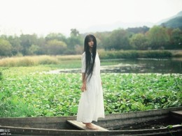 我愿像风 让我自由走 没有影踪