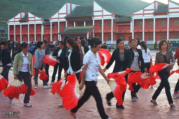 从走长征路（三）