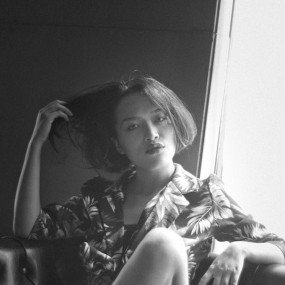 黑白美女肖像