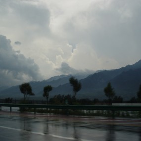8.11上午去蓝田－－遇雨
