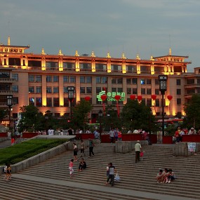 钟鼓楼广场扫街