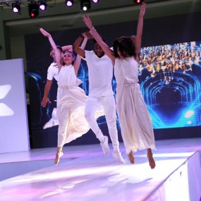 西安车展内衣秀模特随拍