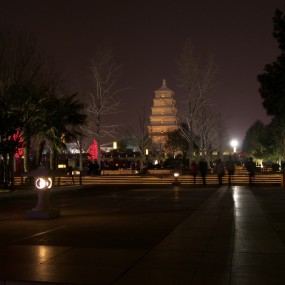 2013年元旦大雁塔夜景（柯达P880相机）