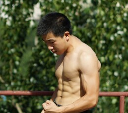 附一张，混个脸熟。