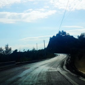 山路弯弯