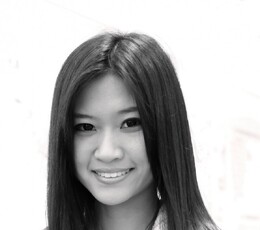 西洽会上的两幅