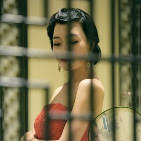 女郎封面