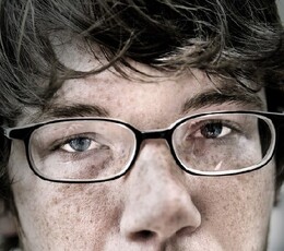 很写实的人像摄影