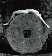 让女人变成神秘女性