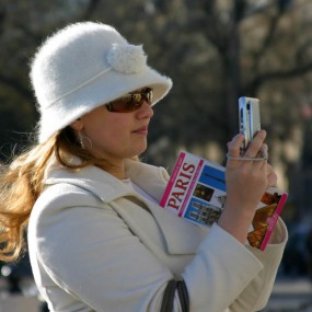 旅游偷拍法国美女